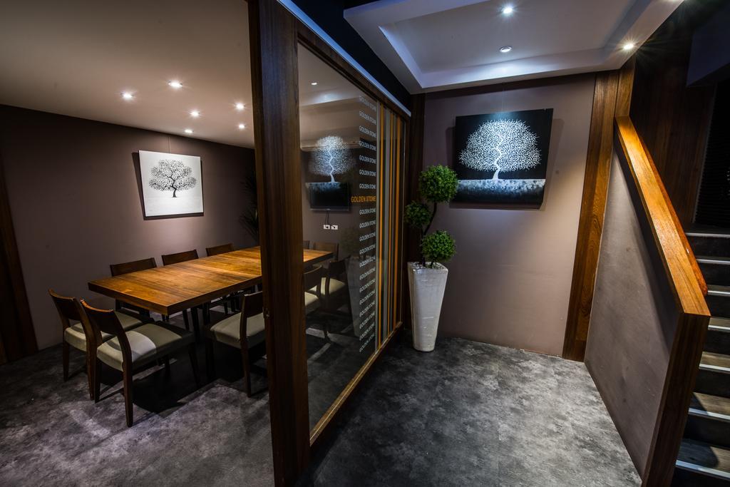 Golden Stone Hotel Kaohsiung Extérieur photo